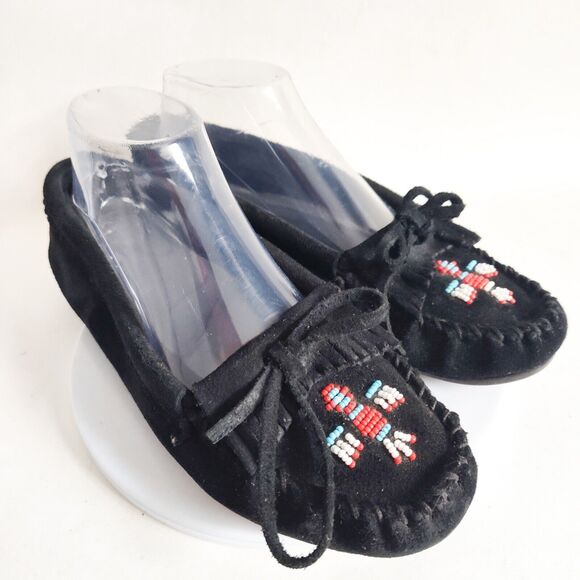 Minnetonka Kilty Black Suede Beaded Thunderbird Boho Moccasins Flats Size 9 - Picture 1 of 11